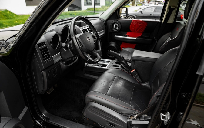 Dodge Nitro cena 39999 przebieg: 220000, rok produkcji 2008 z Radom małe 742